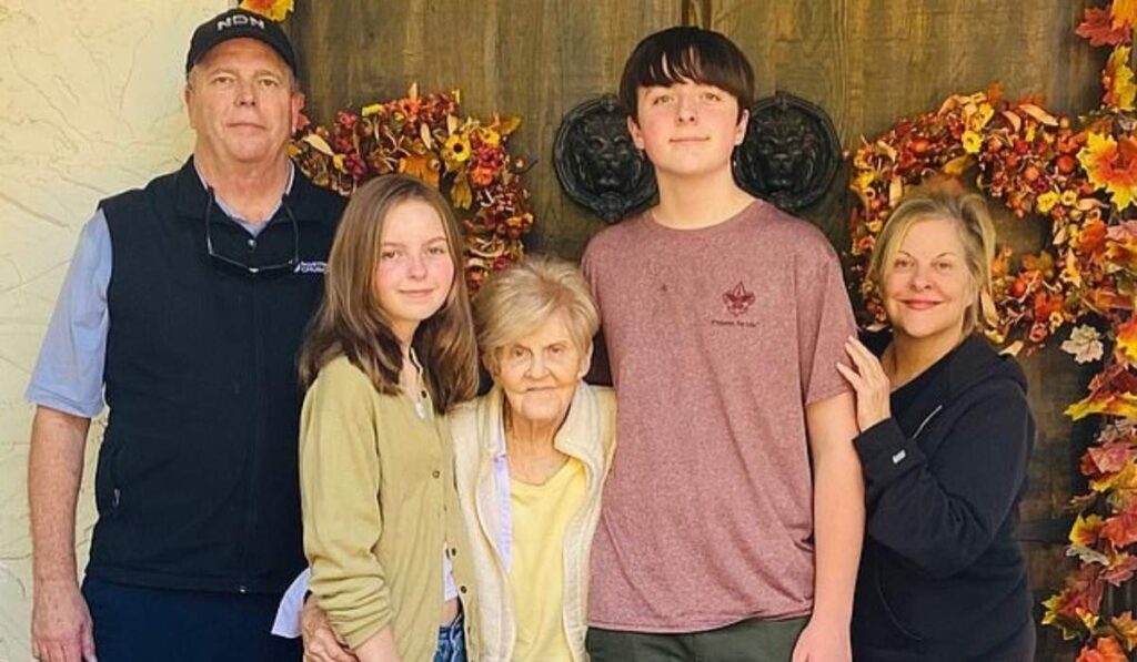 Lucy Elizabeth Linch