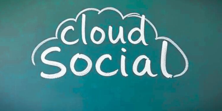 Crew CloudySocial com
