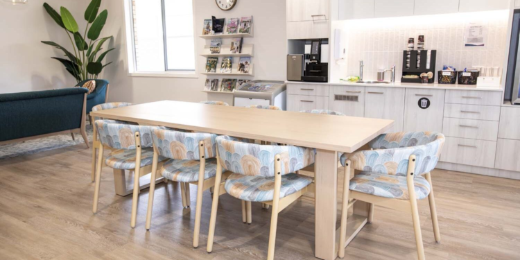 Creating a Functional Dining Room Layout in Retirement Homes